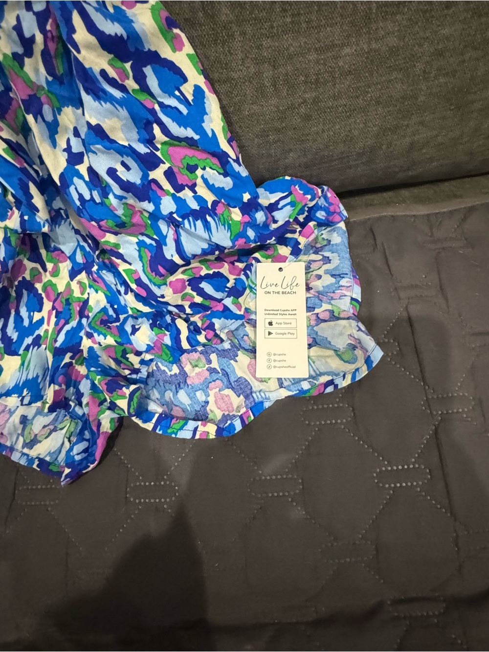 Cupshe Vibrant Blue Multi-Color Printed Romper small NWT - Picture 2 of 3